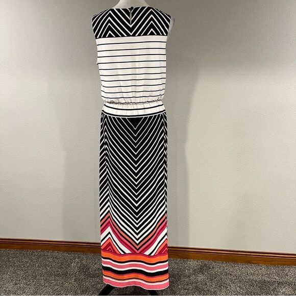 Striped sleeveless Black and White Maxi Dress straight cut - Picture 7 of 14